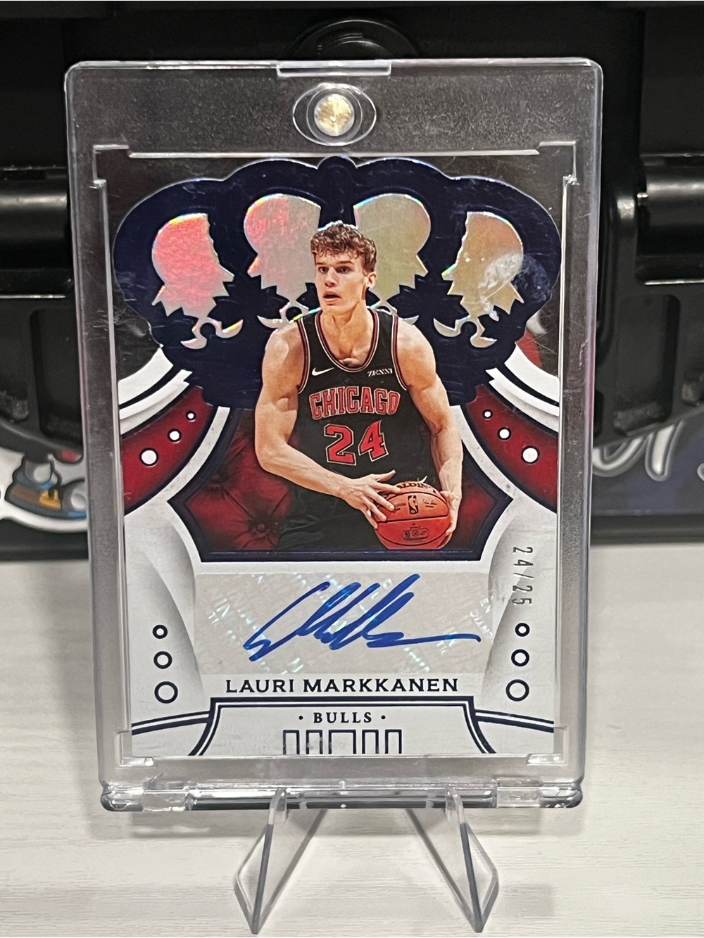 Lauri Markannen jersey number match (24) /25 diecut auto card
